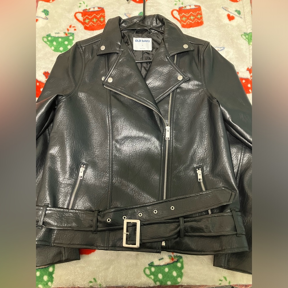 Brand: Old Navy Color: black  Size: women’s Medium